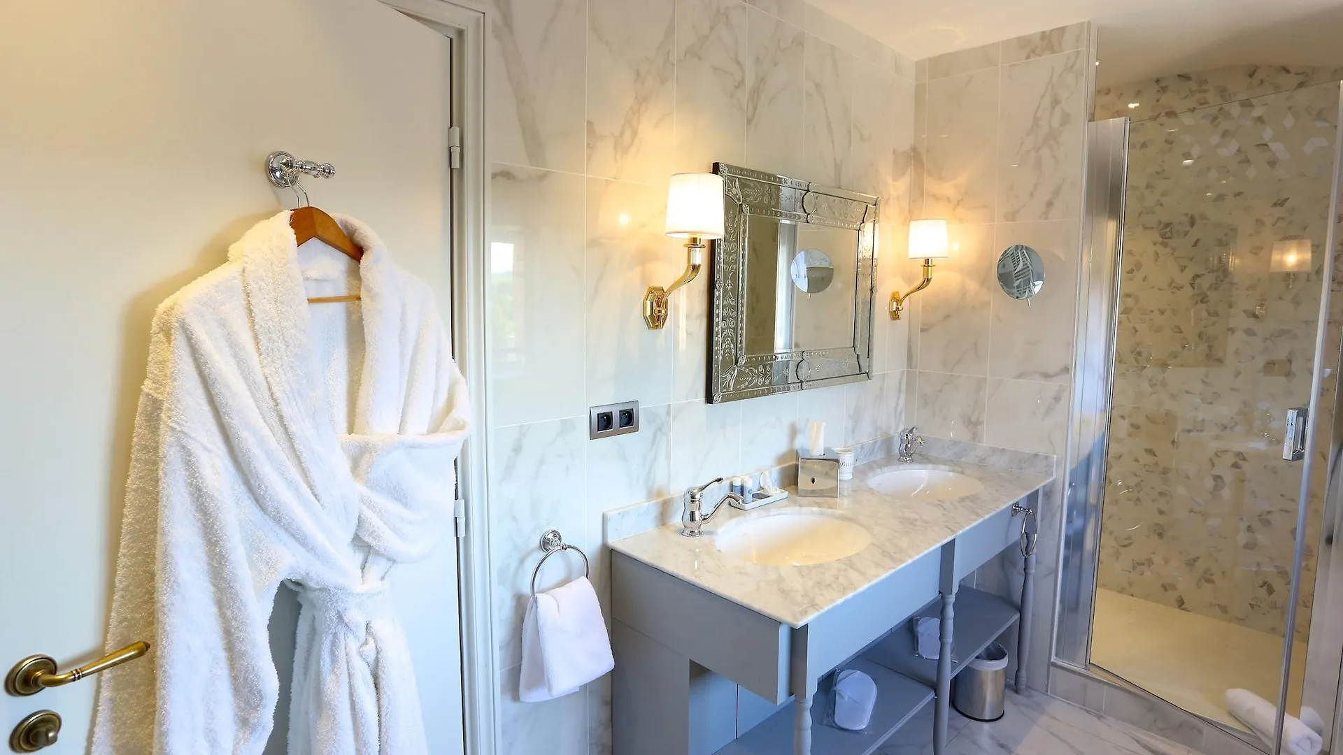**** Hotel Chateau de Drudas Frankreich